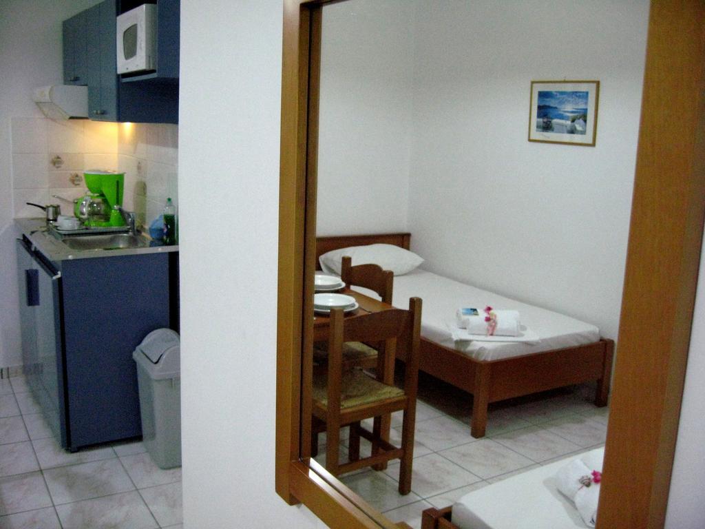 Despina Studios Agia Marina エクステリア 写真